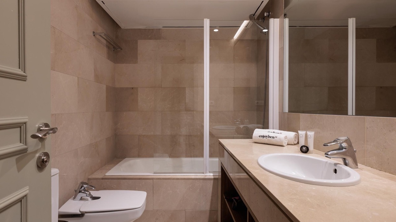 Photo of Bathroom in Mequinenza