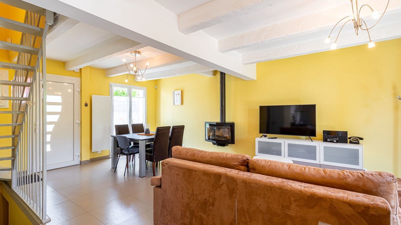 Photo of Livingroom in Clamart