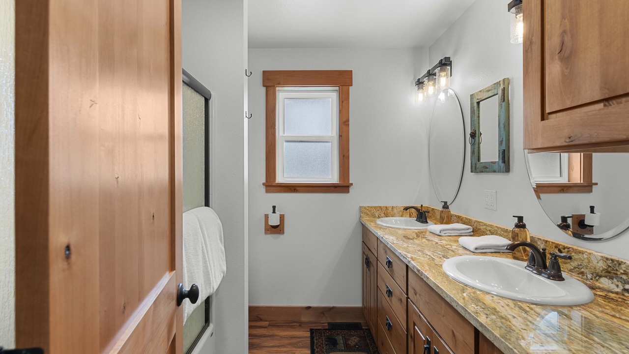 Photo of Bathroom in Ardenvoir