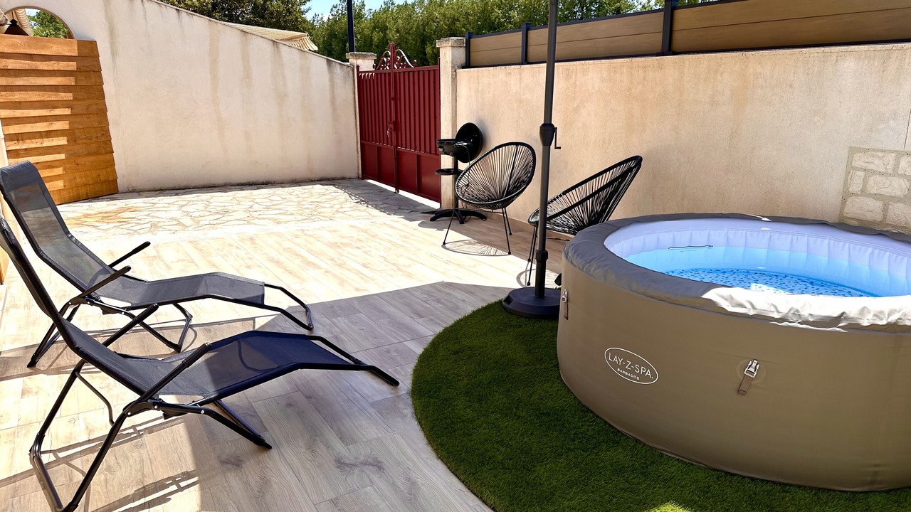 Photo of Patio Balcony in Molleges