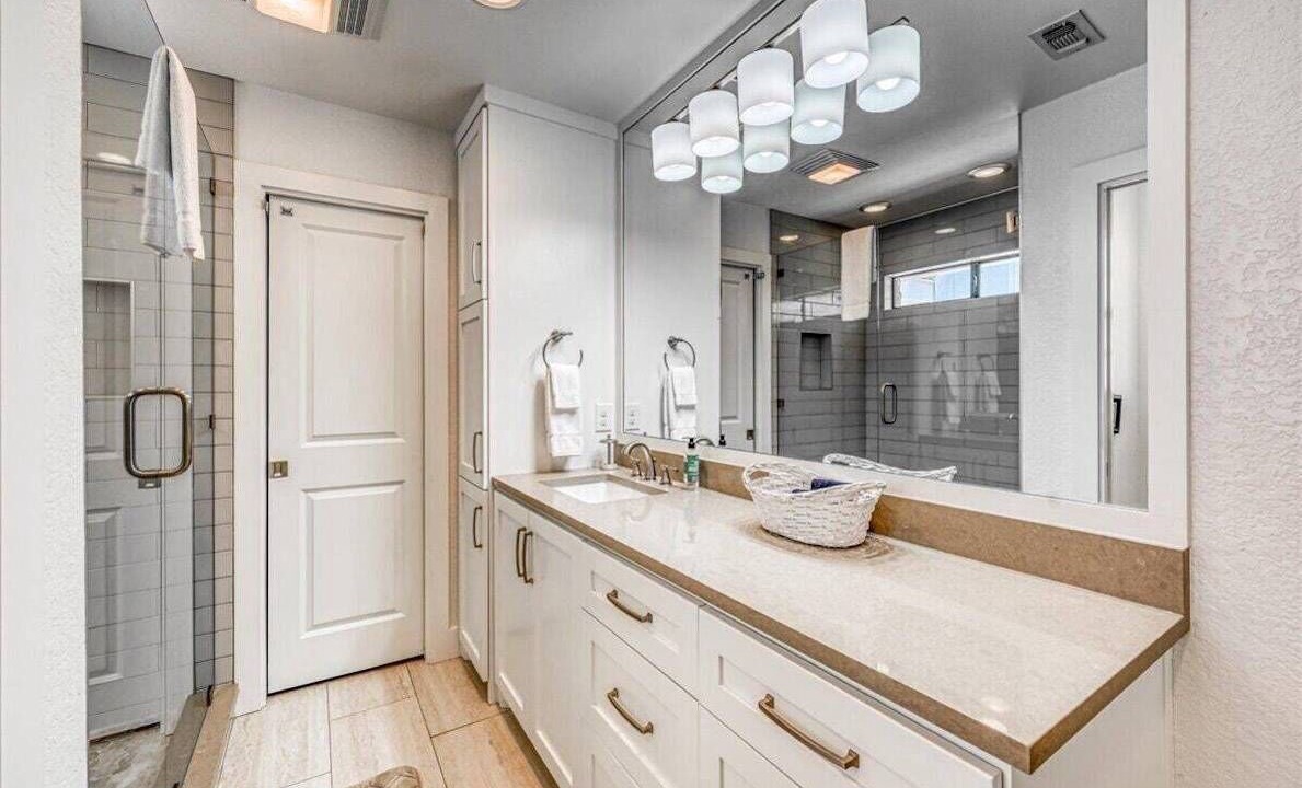Photo of Bathroom in Kingsland