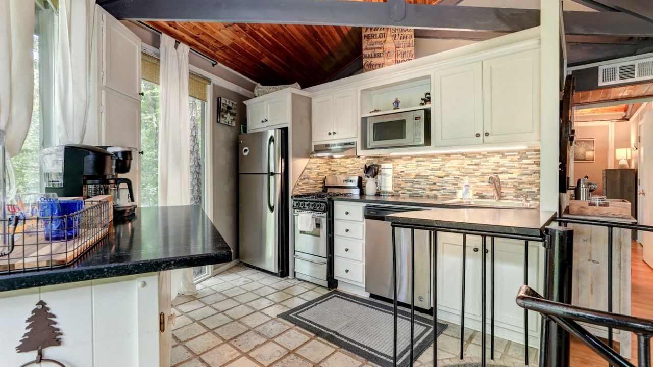 Photo of Kitchen in Big Canoe