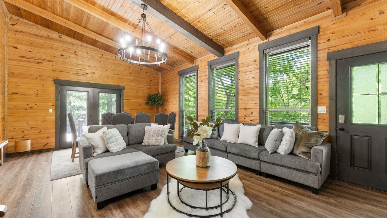 Photo of Livingroom in Marshall