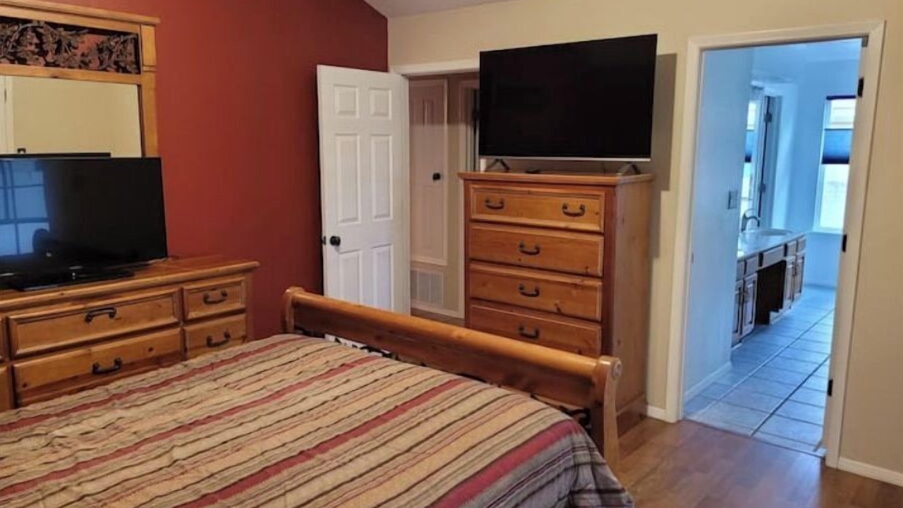 Photo of Bedroom in Northeast Heights