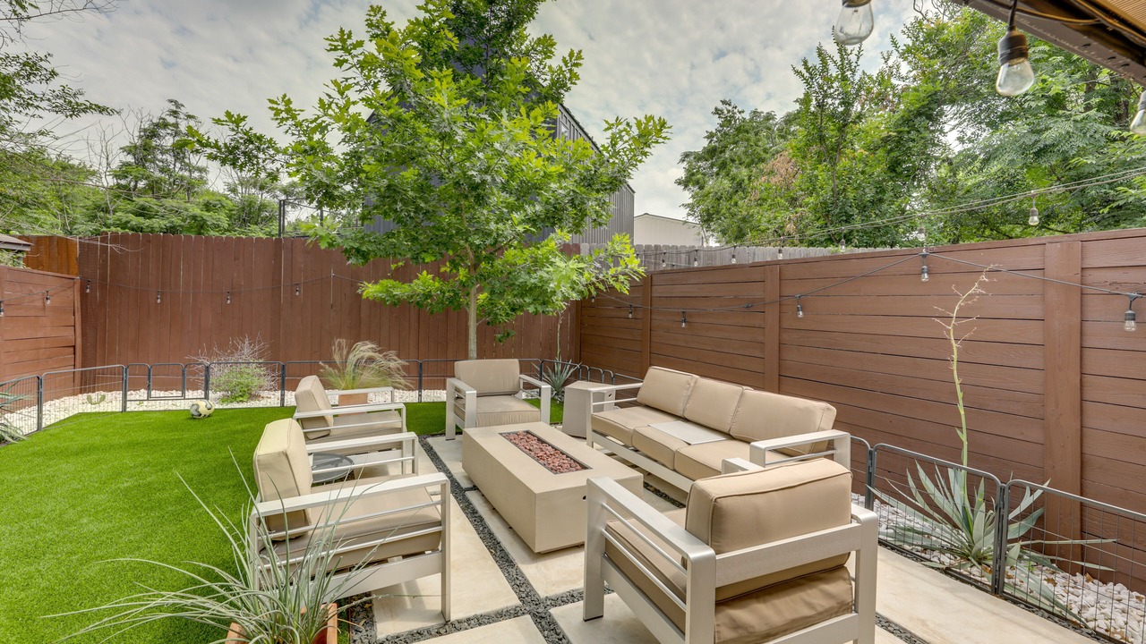 Photo of Patio Balcony in Rosewood
