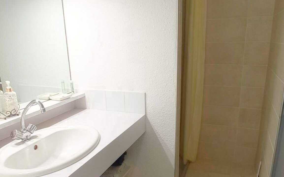Photo of Bathroom in Fitou