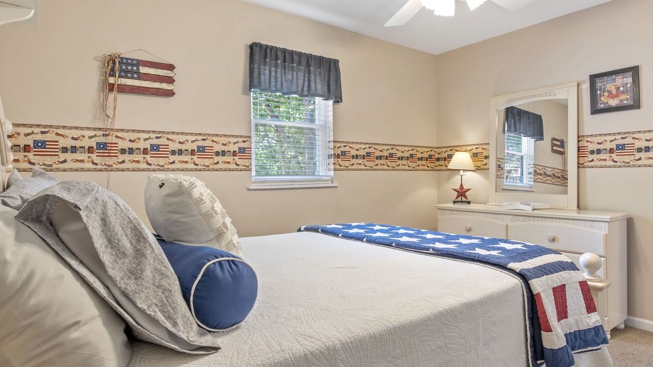 Photo of Bedroom in Lake Ozark