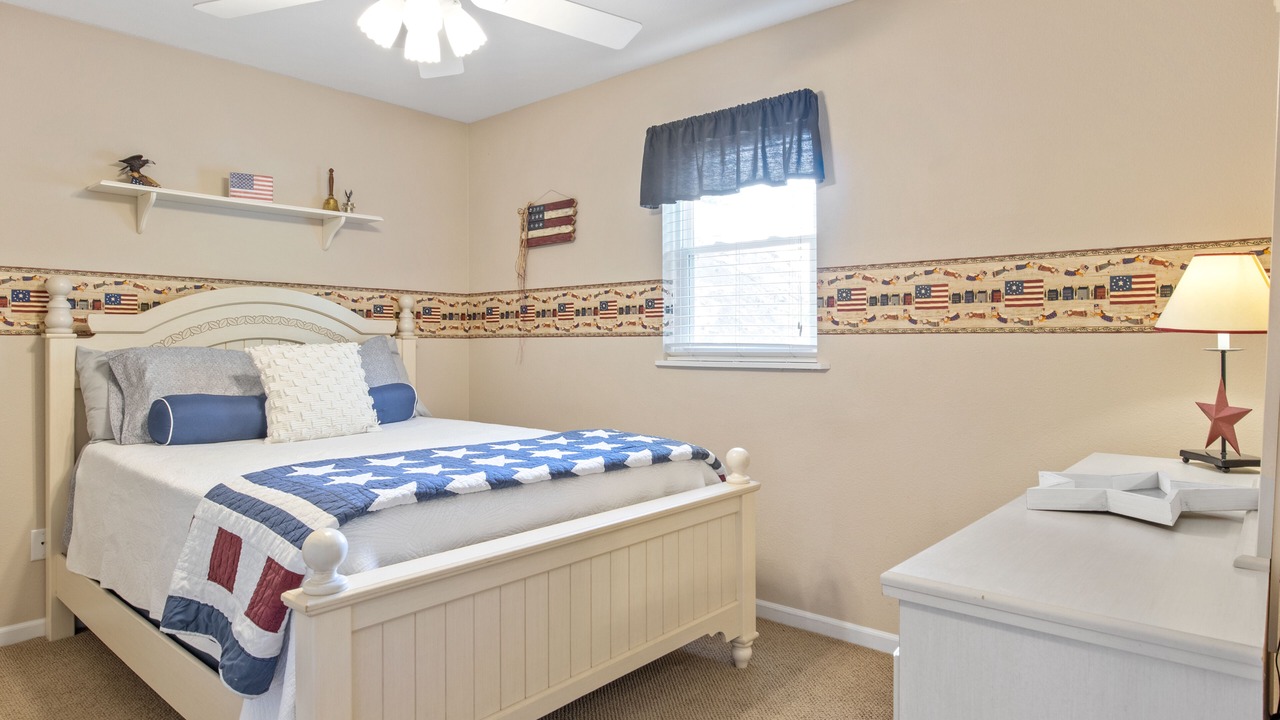 Photo of Bedroom in Lake Ozark