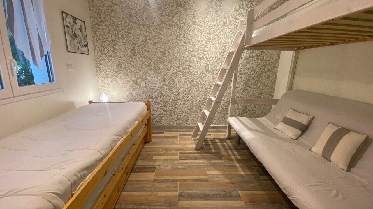 Photo of Bedroom in Saint-Ambroix