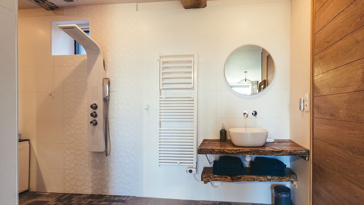 Photo of Bathroom in Longmesnil