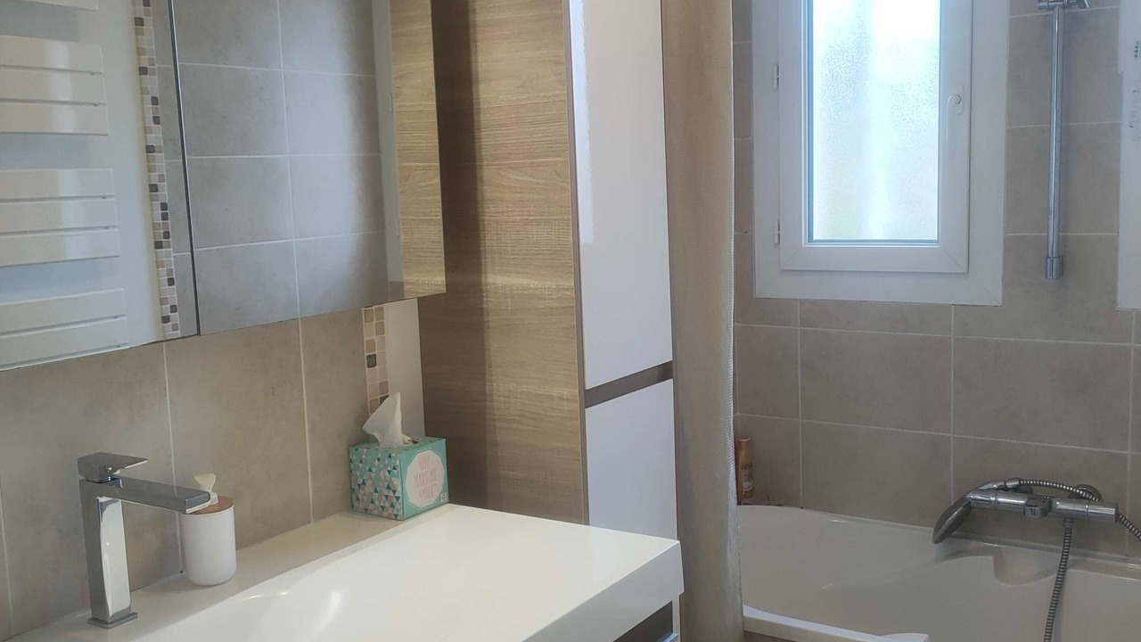Photo of Bathroom in Laudun