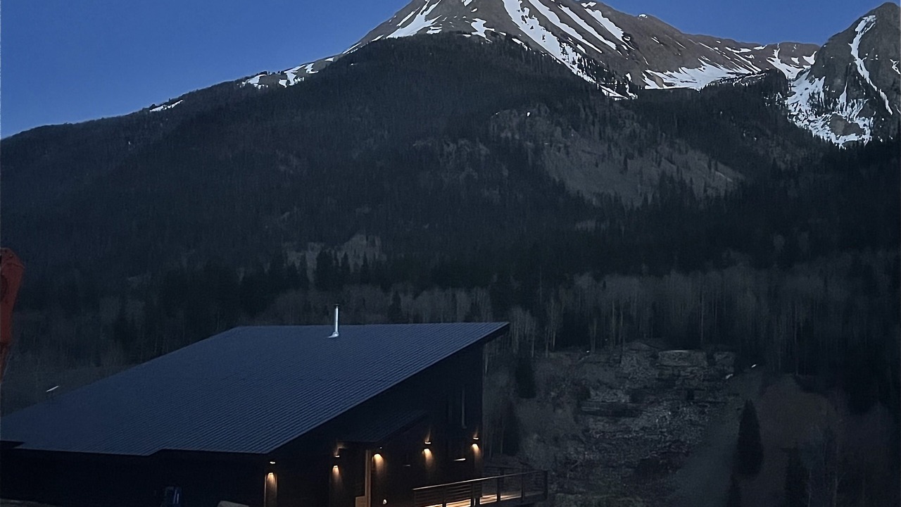 Photo of Others in Silverton