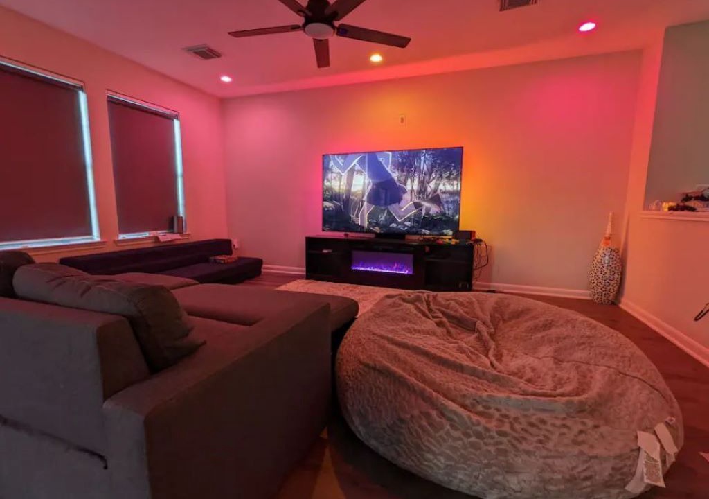 Photo of Livingroom in Southeast Houston