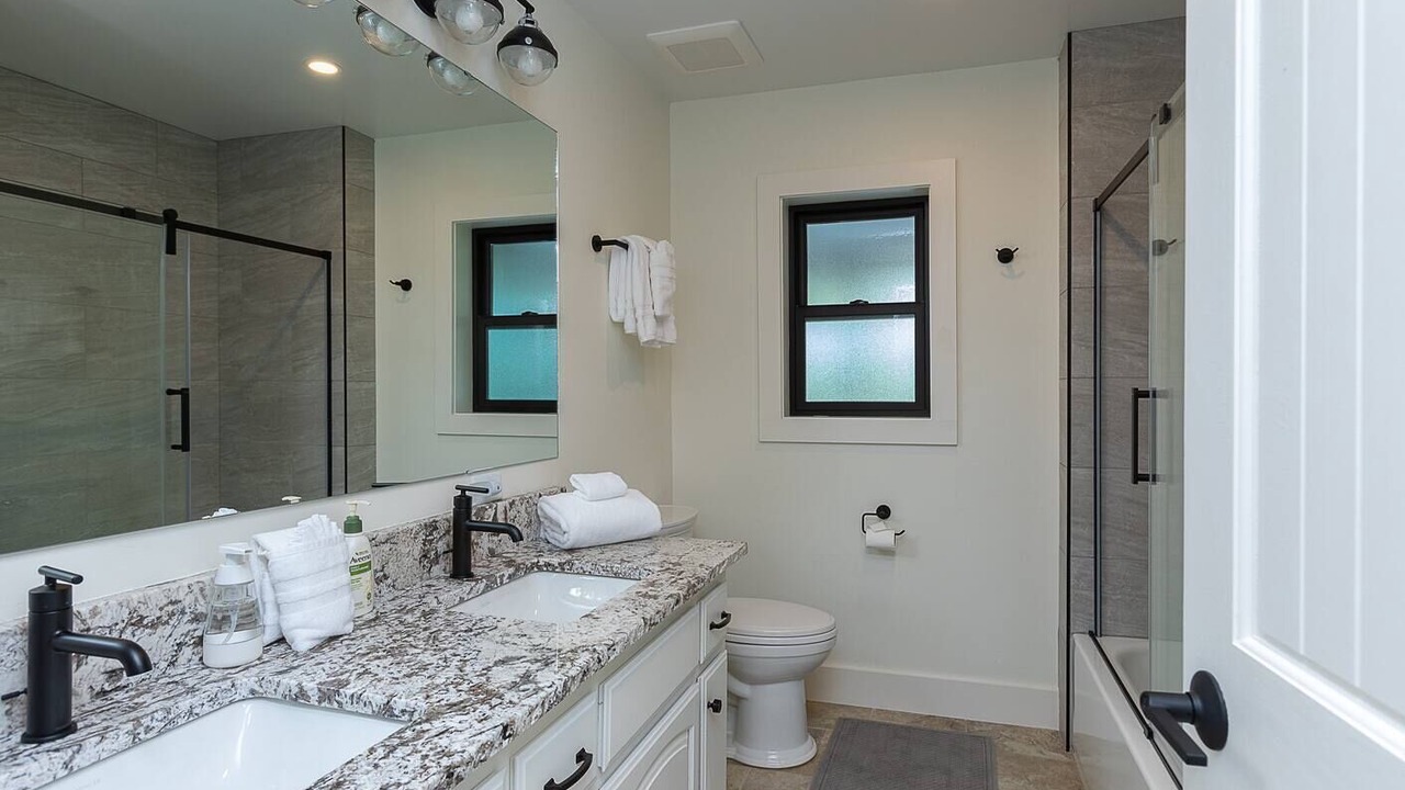 Photo of Bathroom in Alpine