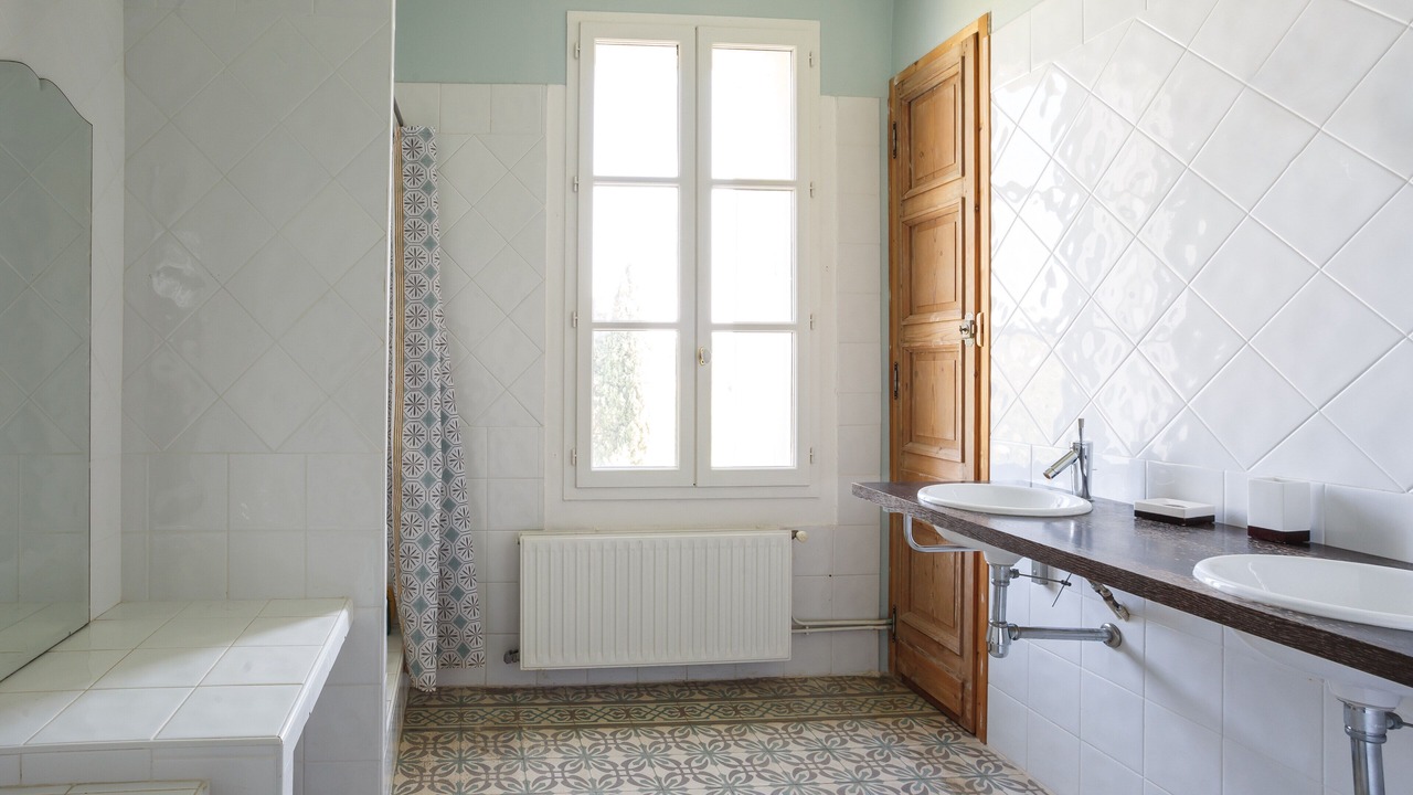 Photo of Bathroom in Capestang