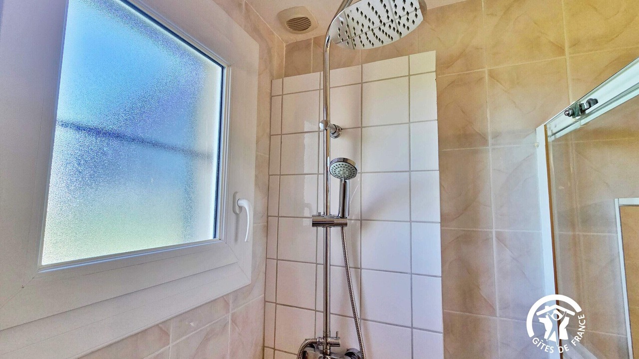 Photo of Bathroom in Saint-Erblon