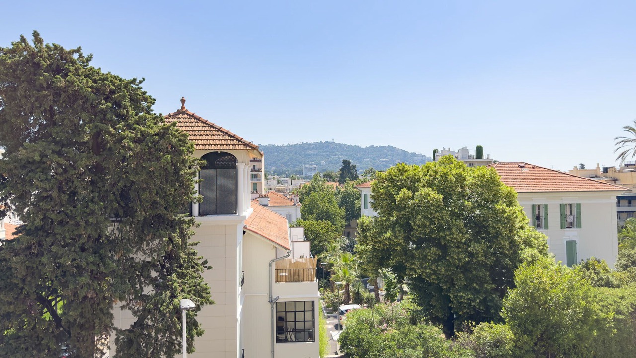 Photo of Others in Carnot