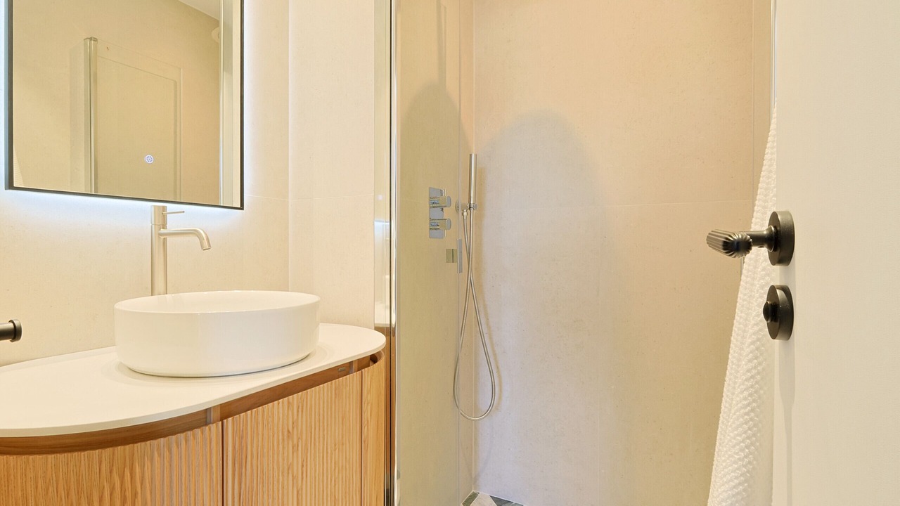 Photo of Bathroom in Carnot