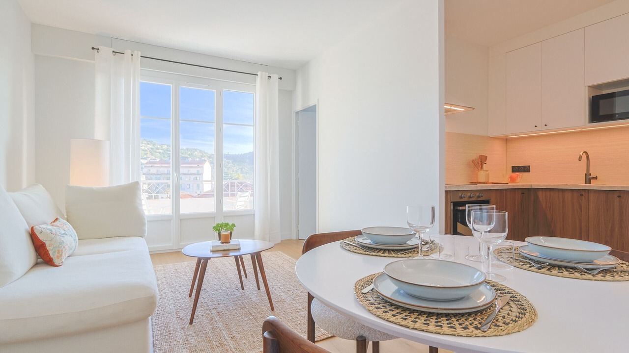 Photo of Others in Carnot