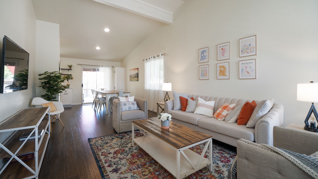 Photo of Livingroom in Windsor