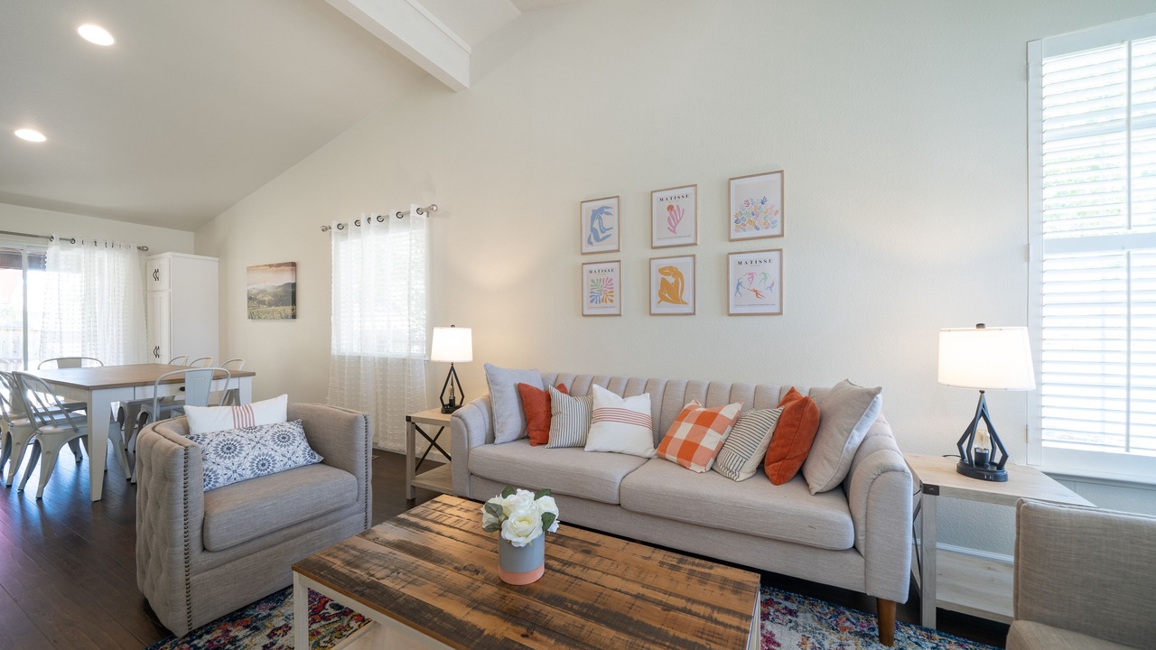 Photo of Livingroom in Windsor