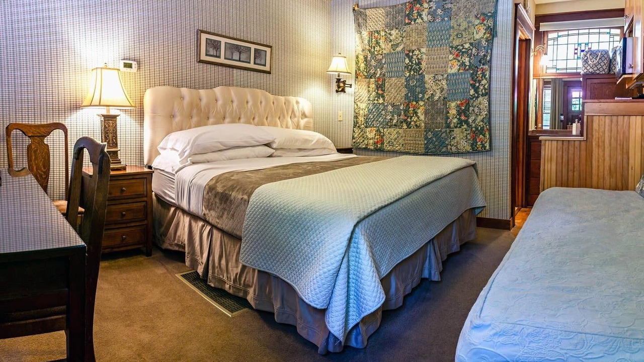 Photo of Bedroom in Ashland