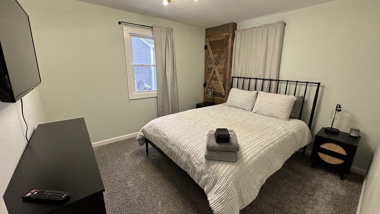 Photo of Bedroom in Homer