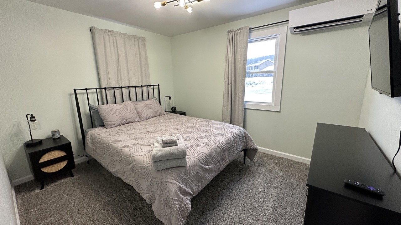 Photo of Bedroom in Homer