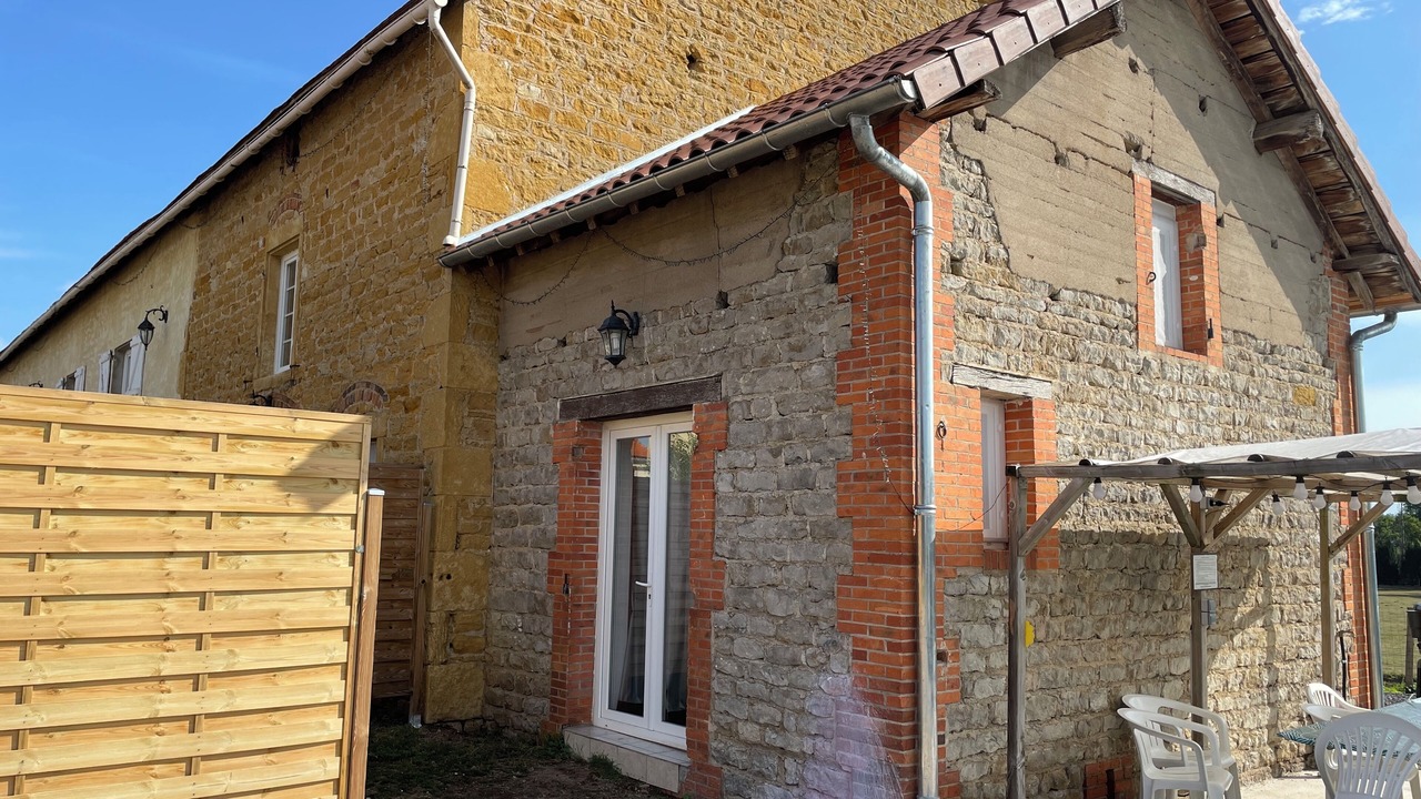 Photo of Outdoor in Artaix