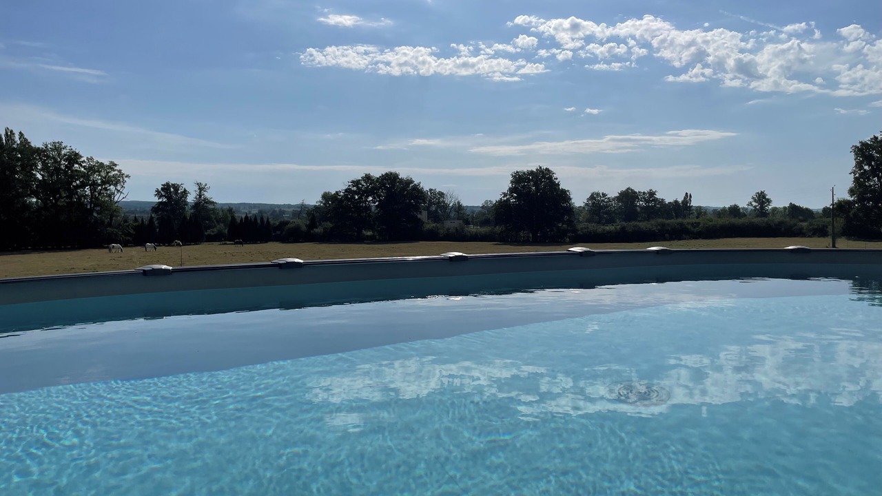 Photo of Outdoor in Artaix