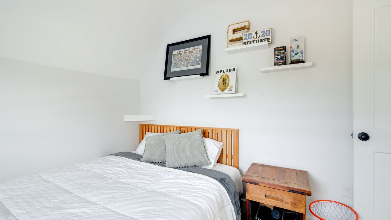 Photo of Bedroom in Scituate