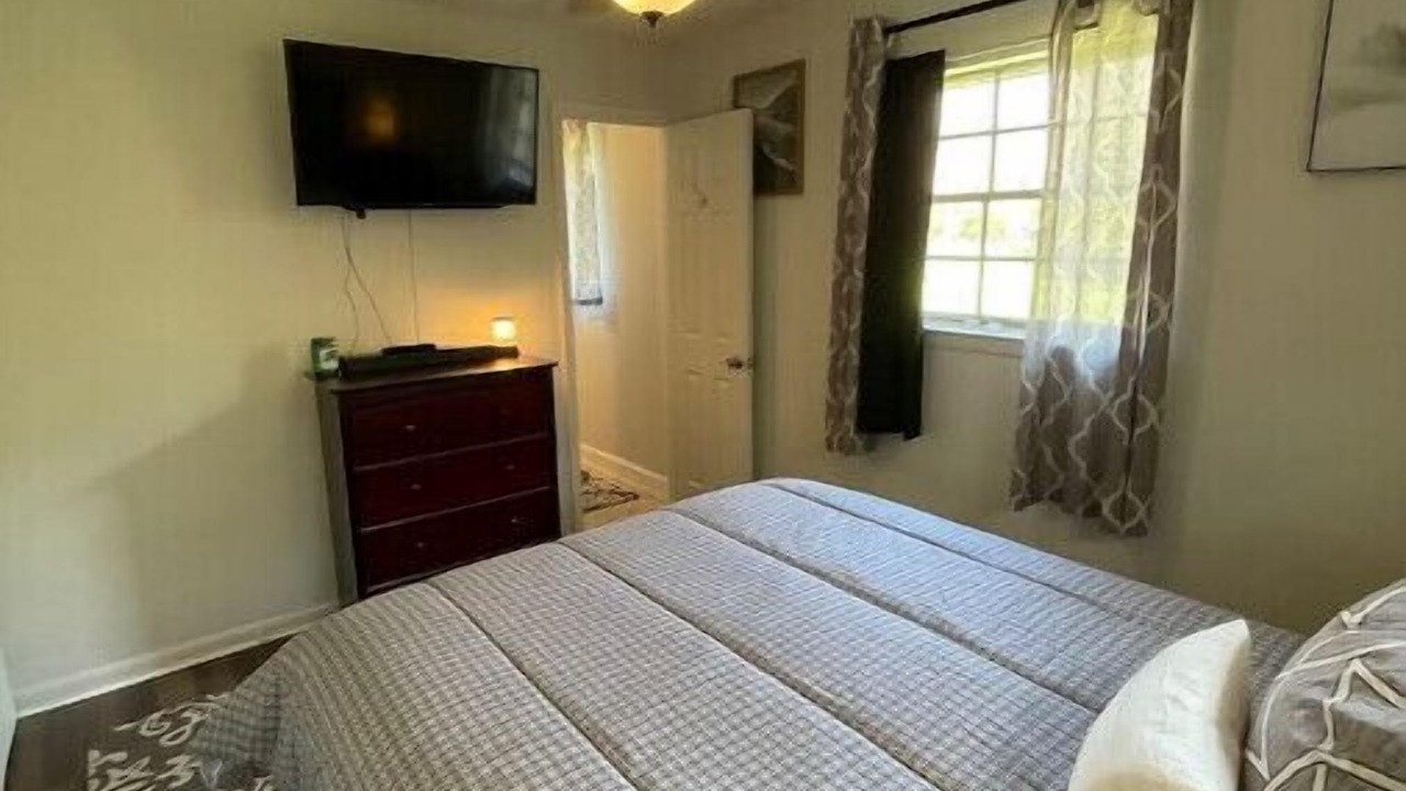 Photo of Bedroom in Tillmans Corner