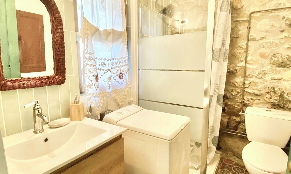Photo of Bathroom in Aumessas