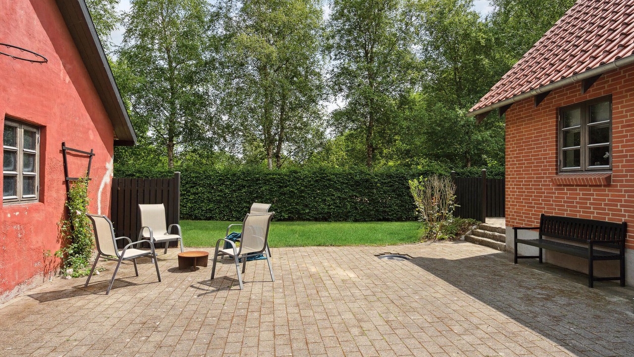 Photo of Others in Bække