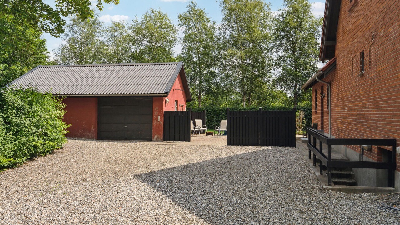 Photo of Others in Bække