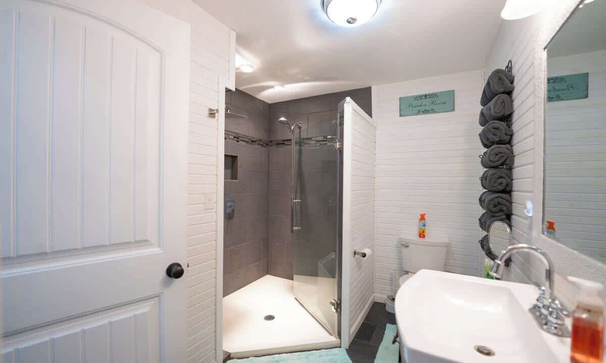 Photo of Bathroom in Doniphan