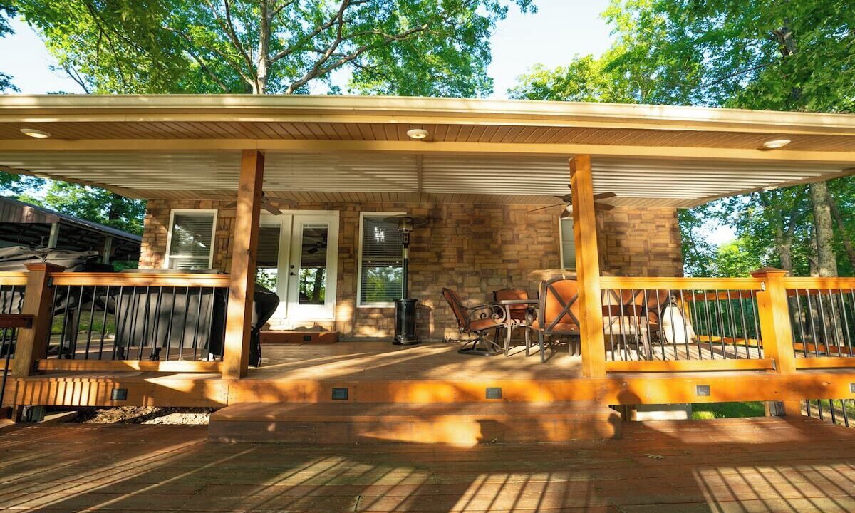 Photo of Patio Balcony in Doniphan