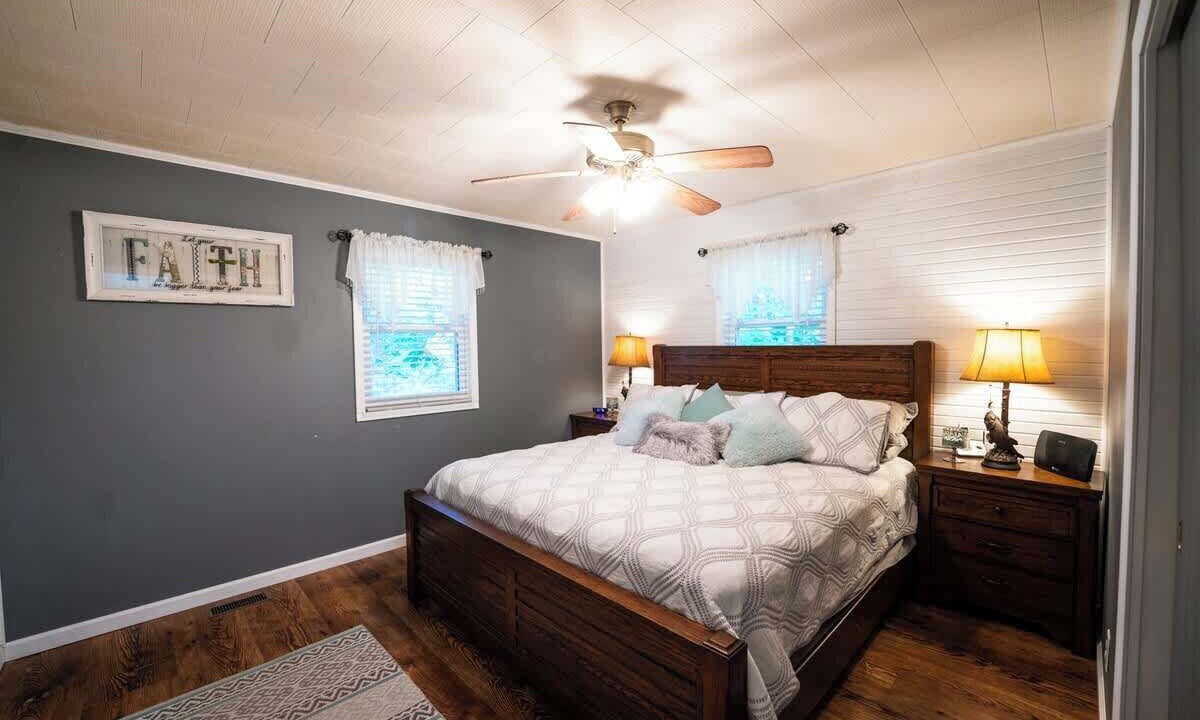 Photo of Bedroom in Doniphan
