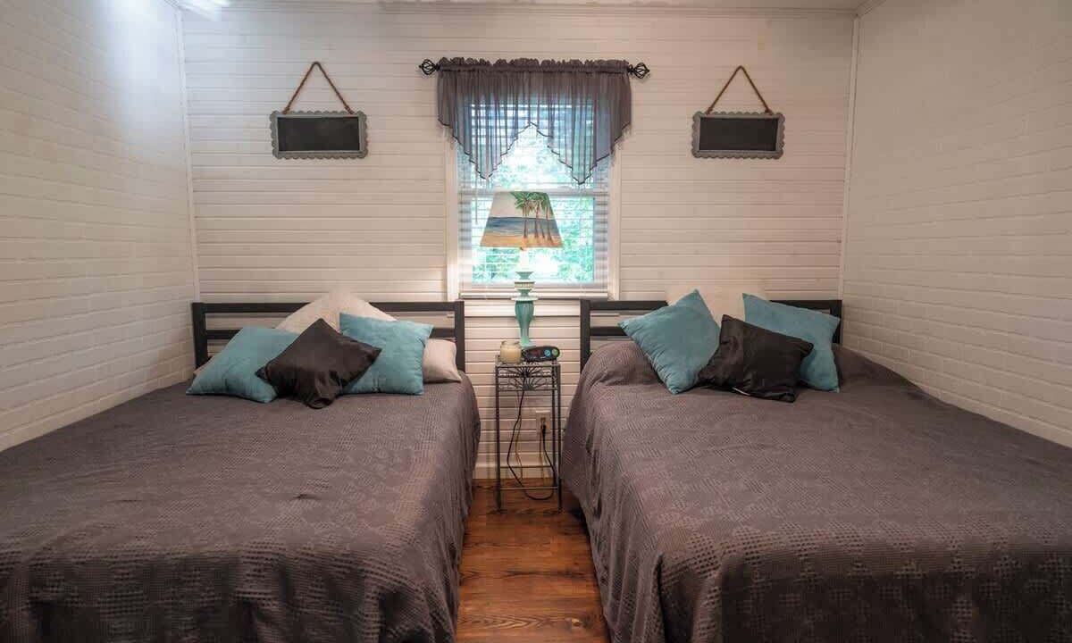 Photo of Bedroom in Doniphan