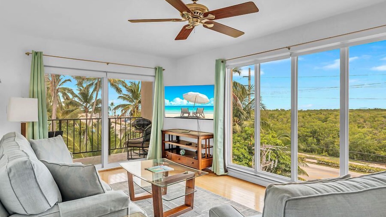 Photo of Livingroom in Islamorada