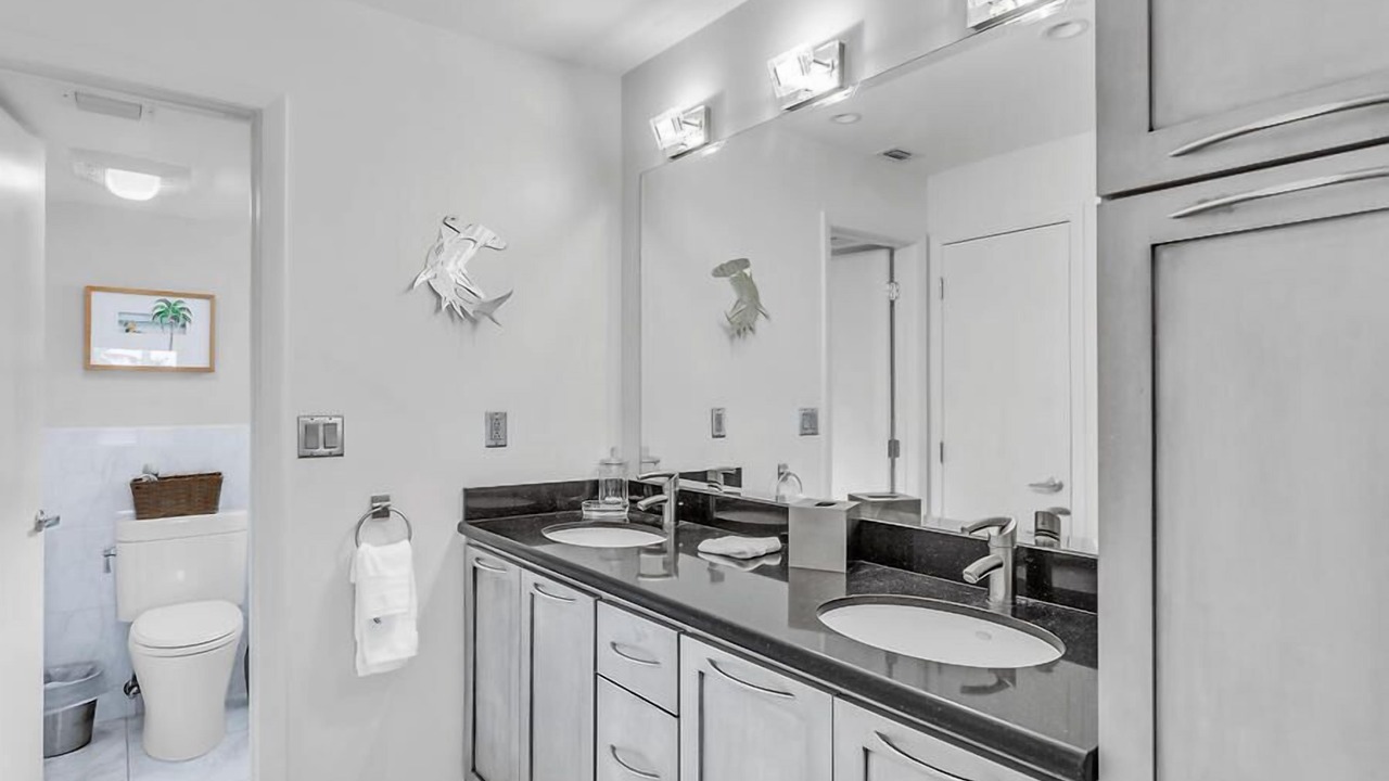 Photo of Bathroom in Islamorada