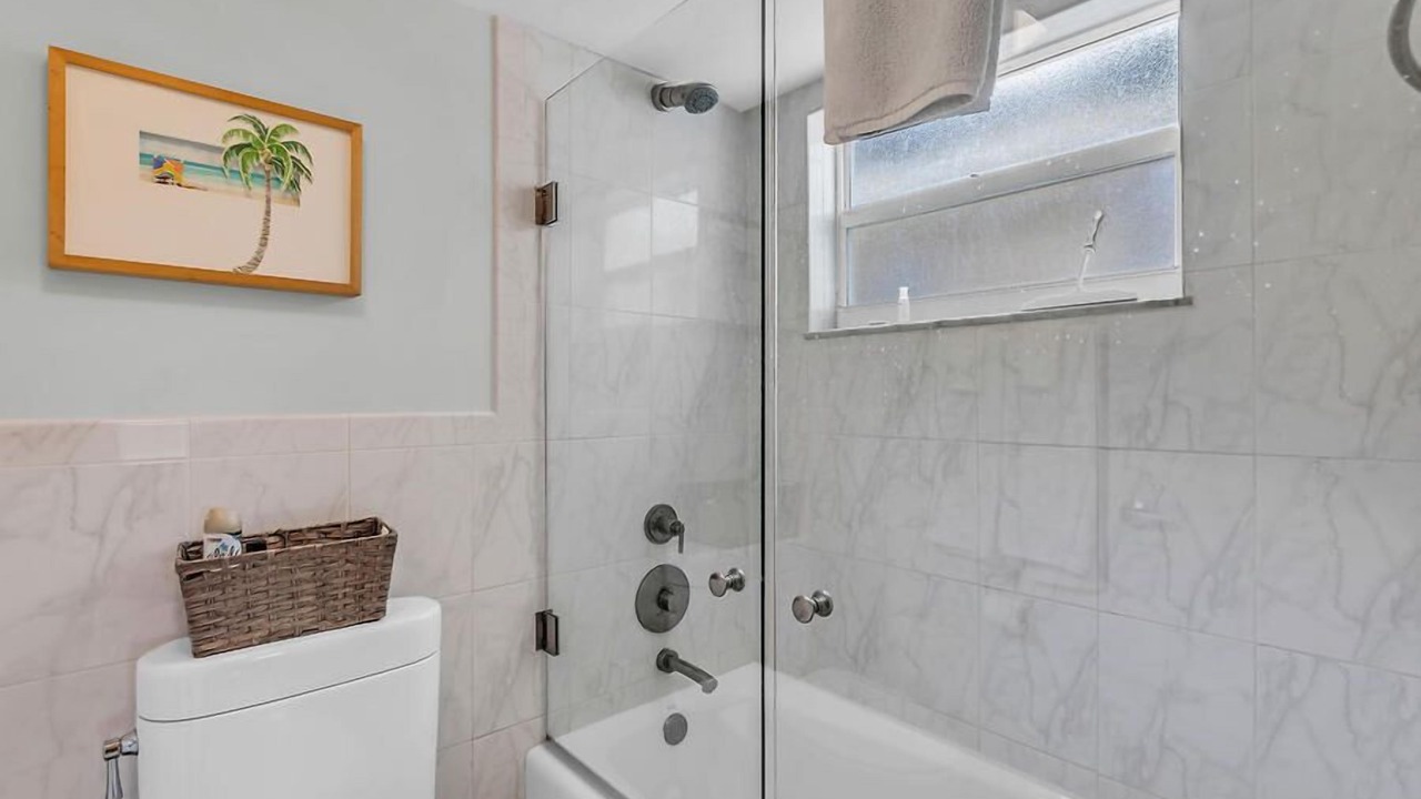 Photo of Bathroom in Islamorada