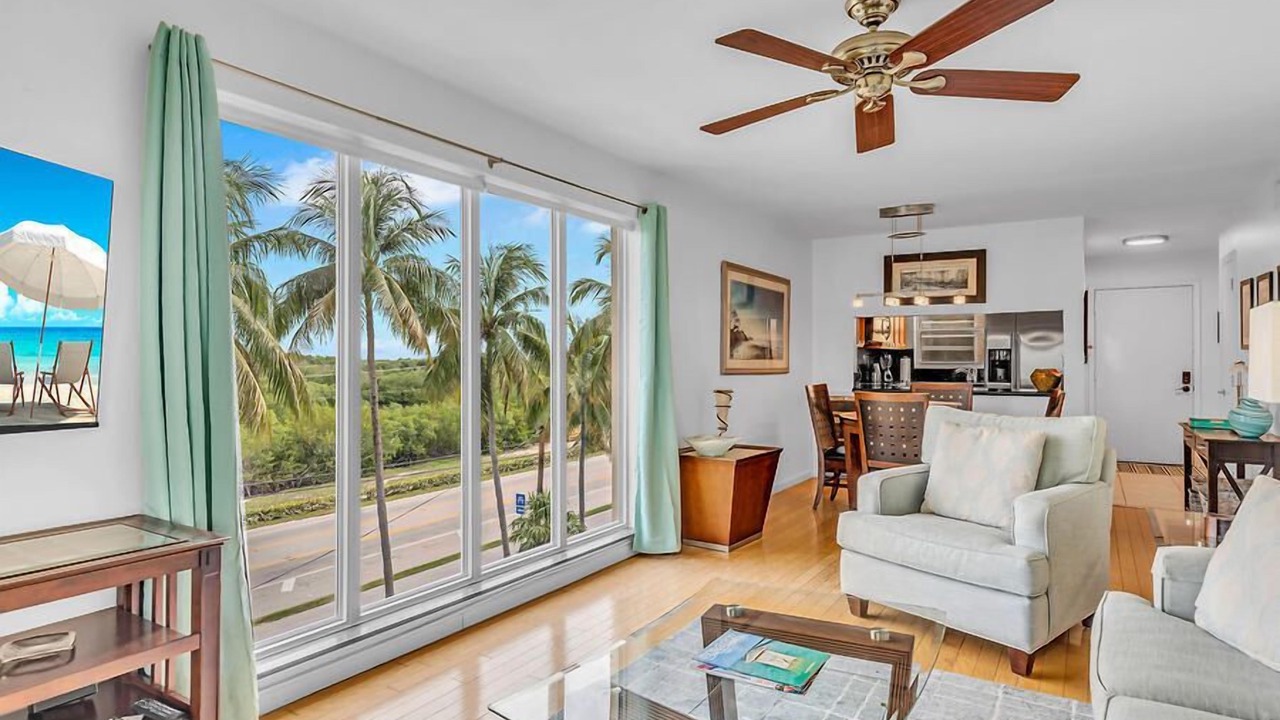 Photo of Livingroom in Islamorada