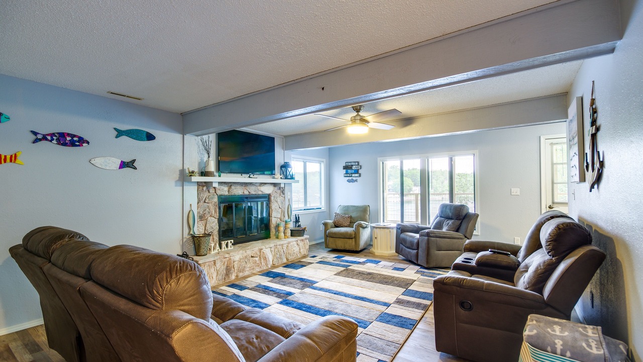 Photo of Livingroom in Sunrise Beach