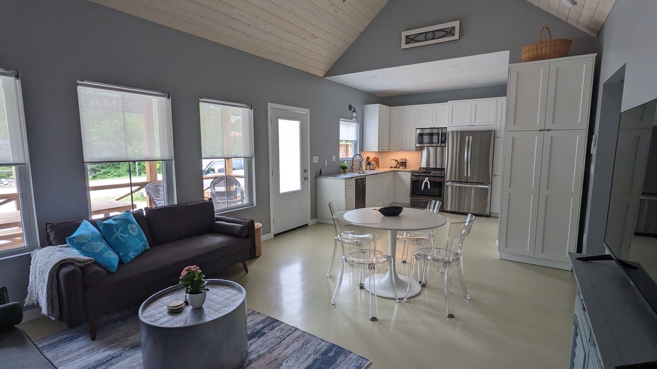Photo of Livingroom in Sauble Beach