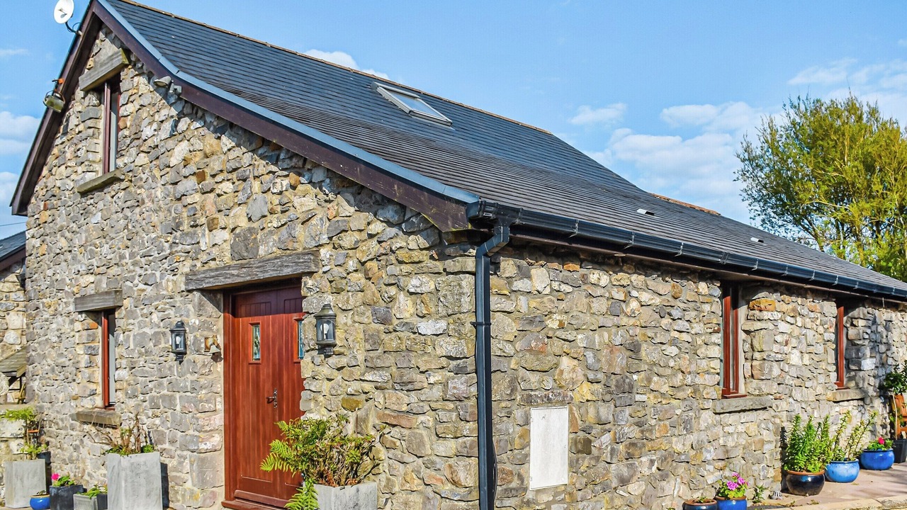 Photo of Others in Crynant