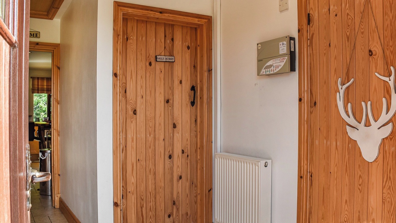 Photo of Others in Crynant