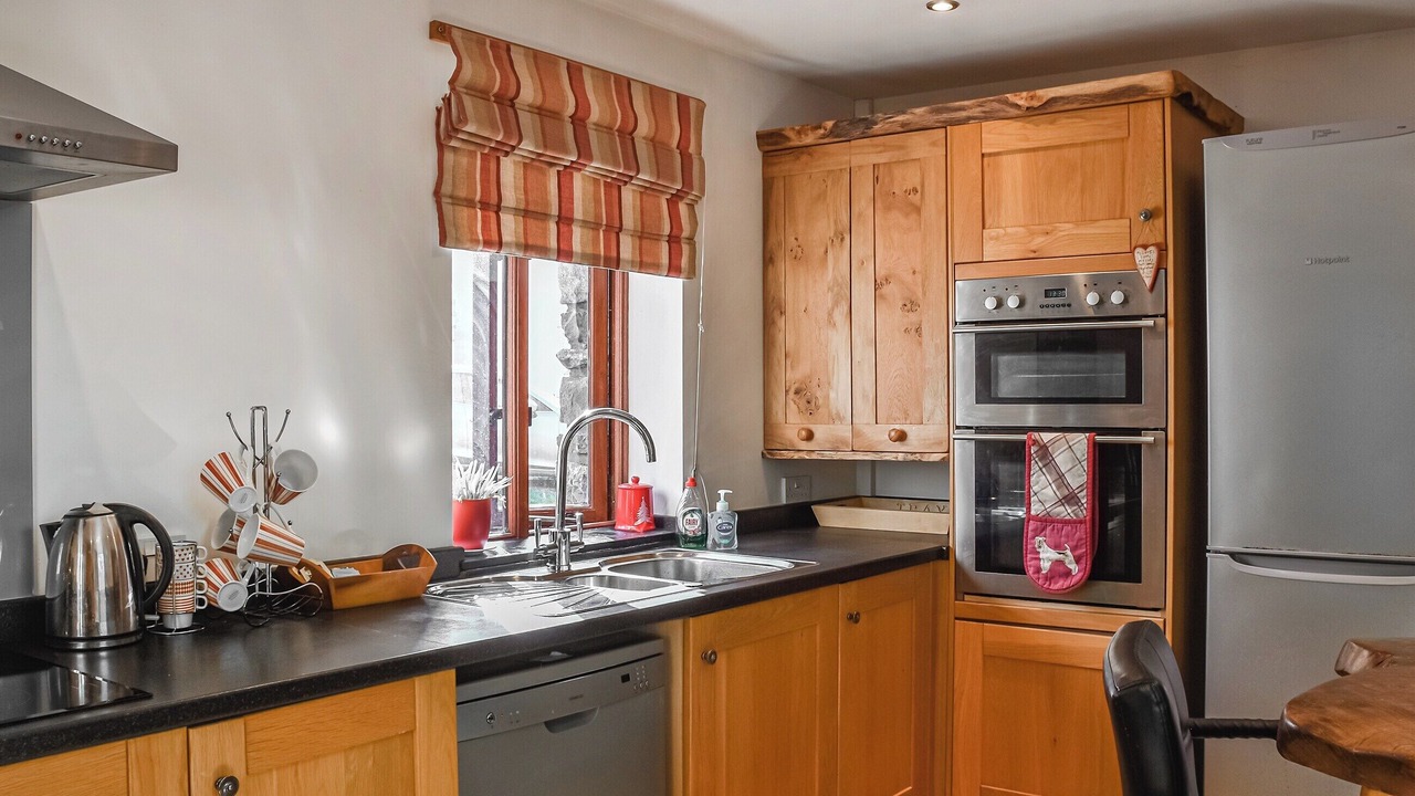 Photo of Others in Crynant