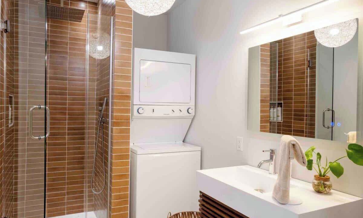 Photo of Bathroom in Greater Heights