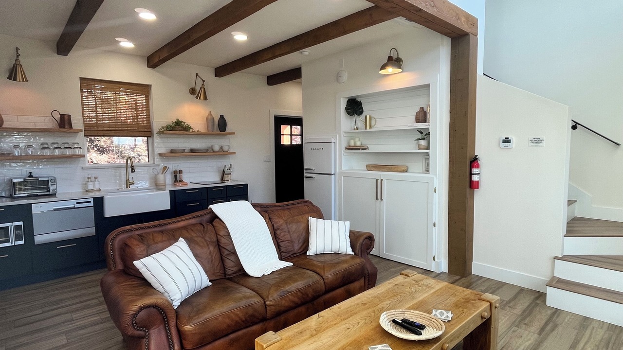 Photo of Livingroom in Lakeway